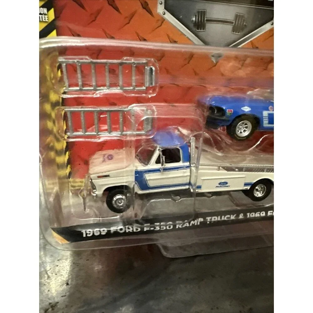 Greenlight 1969 FORD F350 RAMP‎ TRUCK & 1969 MUSTANG BOSS 302 HD Trucks